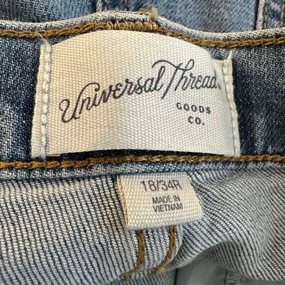 Women's NWT Universal Thread Light Wash Vintage Straight Stretch Jeans Size 18 - Picture 6 of 9